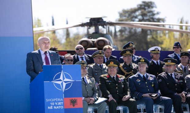 Î‘Ï€Î¿Ï„Î­Î»ÎµÏƒÎ¼Î± ÎµÎ¹ÎºÏŒÎ½Î±Ï‚ Î³Î¹Î± military parade in Tirana 2019